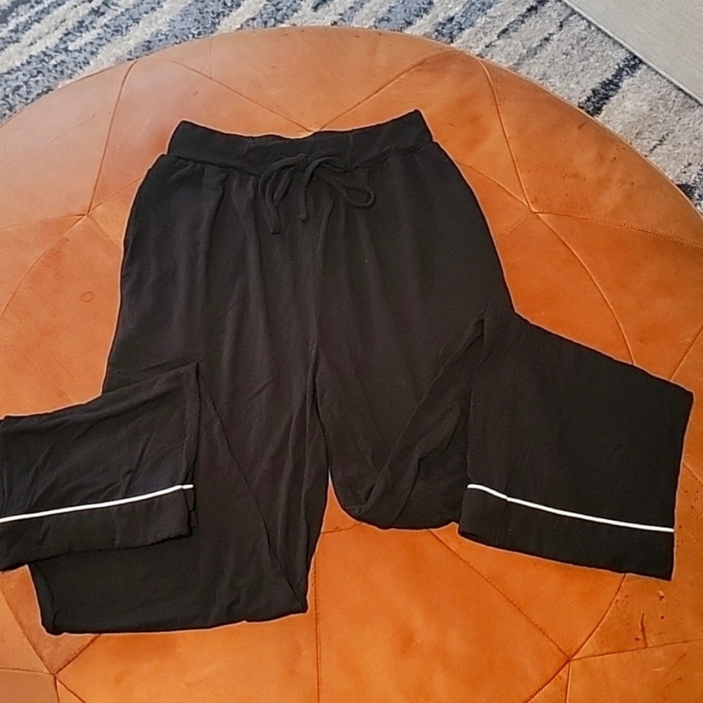 Cozy Earth pj bottoms, like new condition